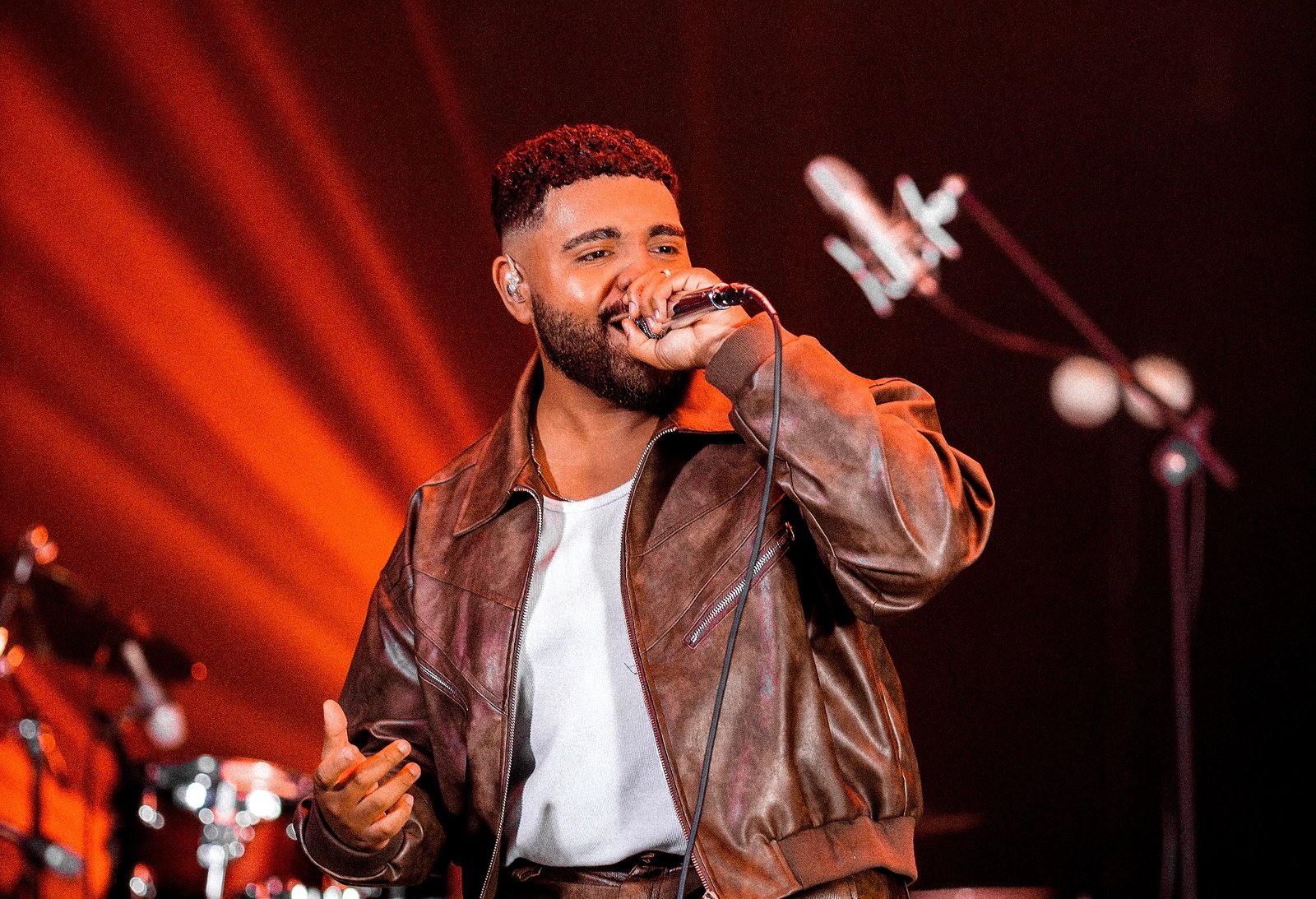 Silas Magalhães lança versão ao vivo do sucesso “Jeová Jireh”